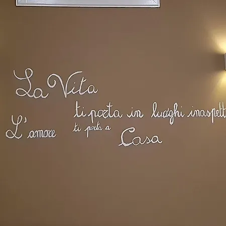 Antica Oda ve Kahvaltı Trani