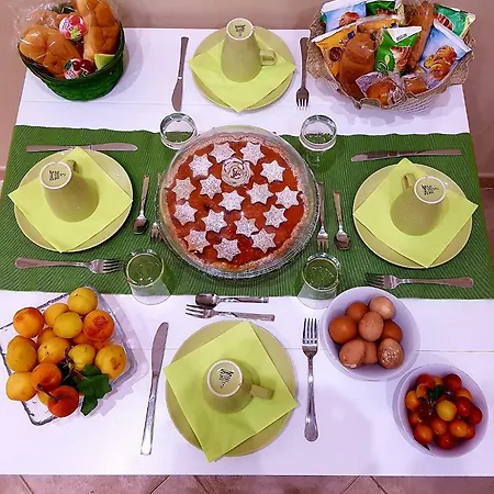 Oda ve Kahvaltı Antica 4*